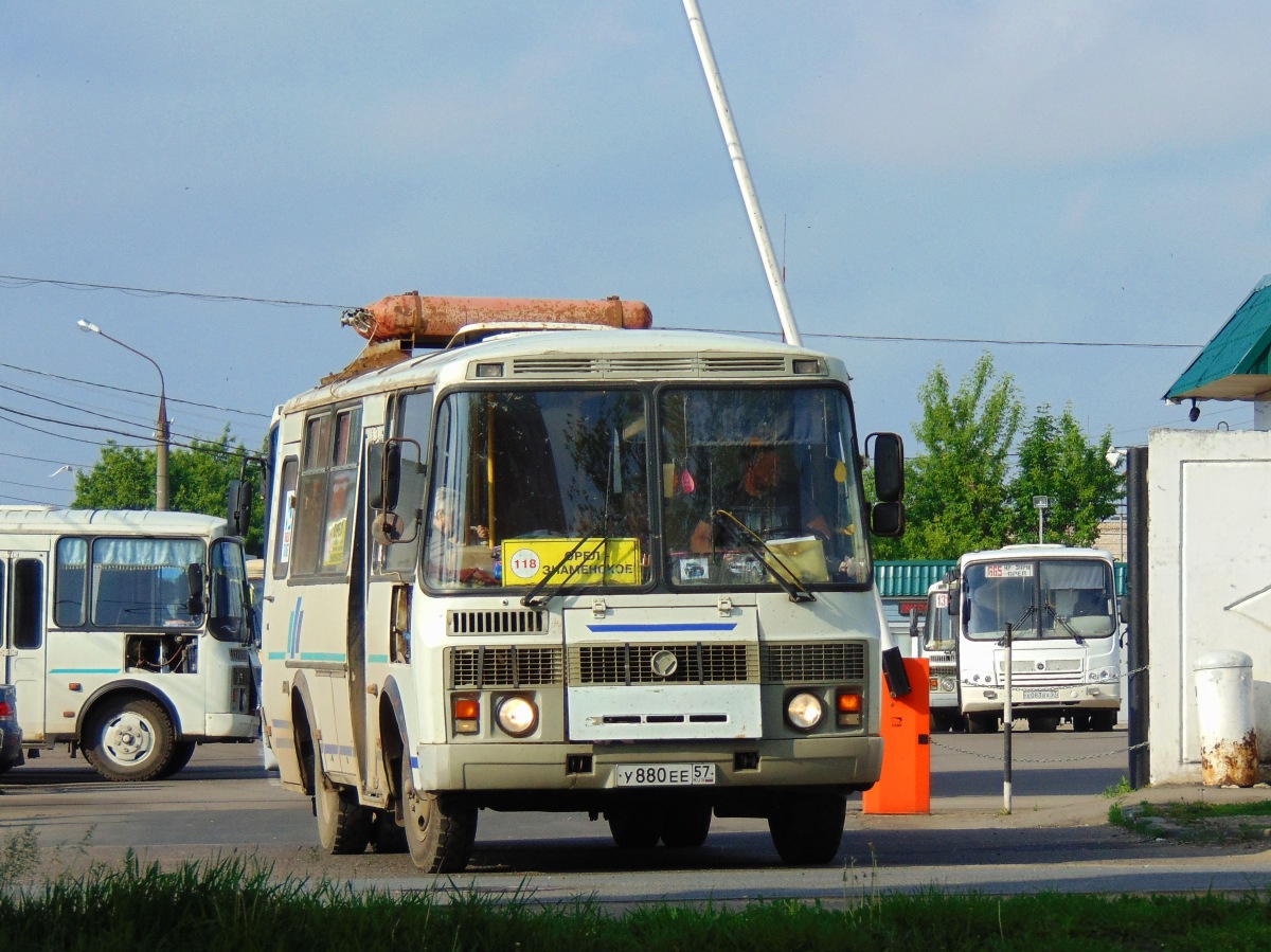 880  57
