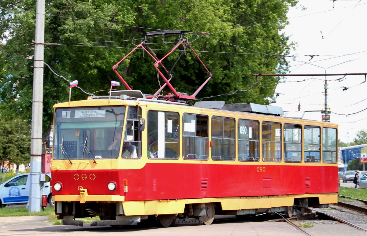 090 090