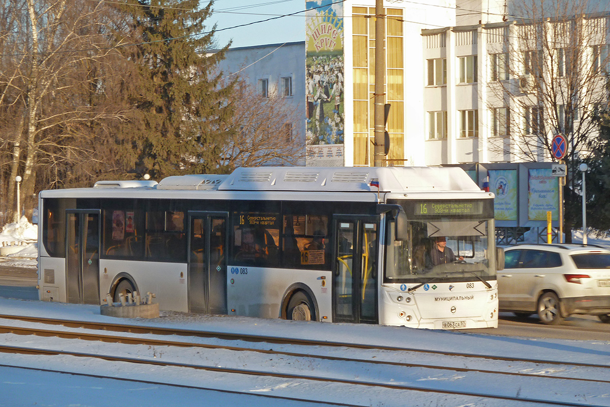 083 083