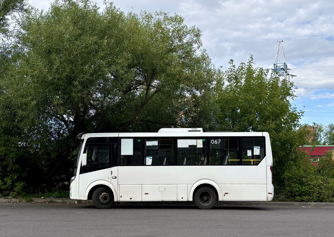 067 067
